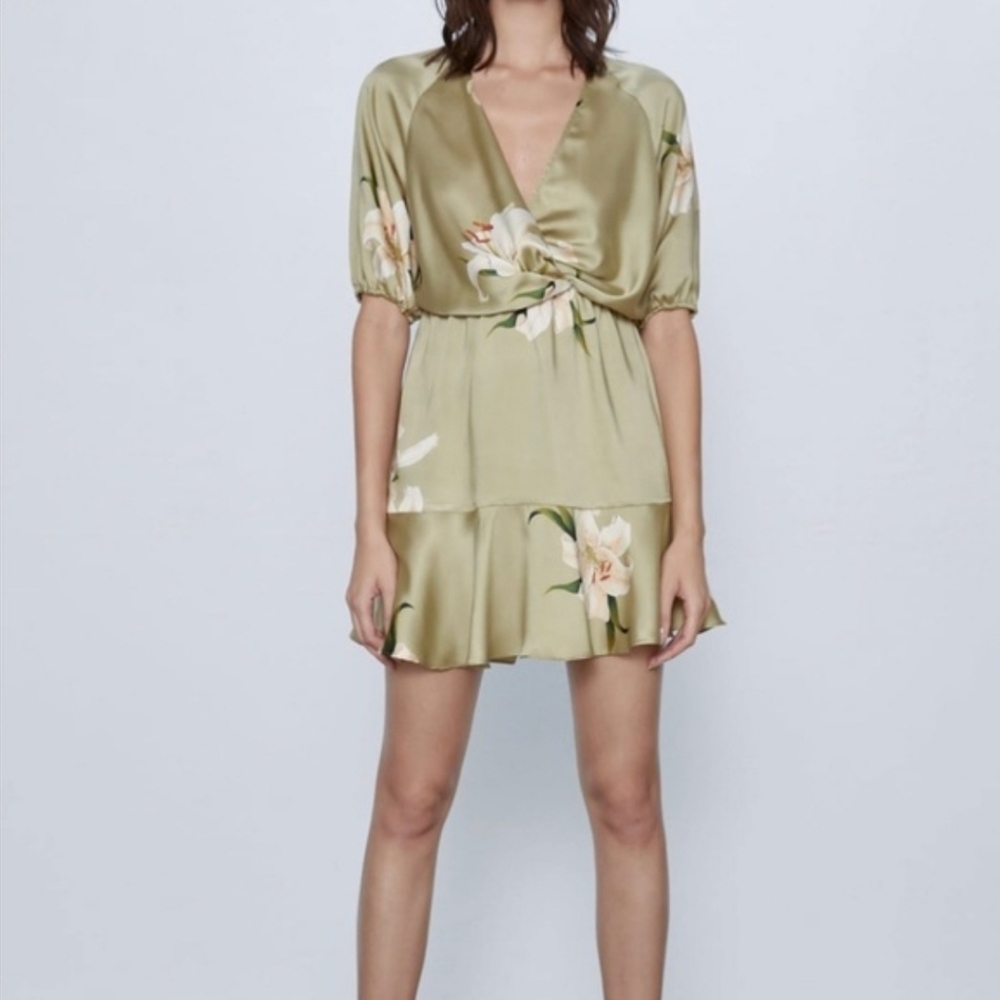 Zara floral mini print dress with knot green Sz S